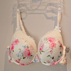 Mila Mae - 36C, Floral Lace Trim Bra​​​